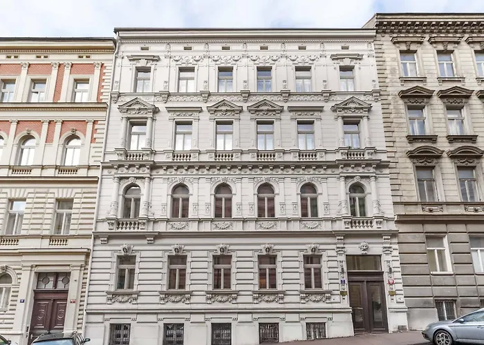 Limehome Prague Halkova